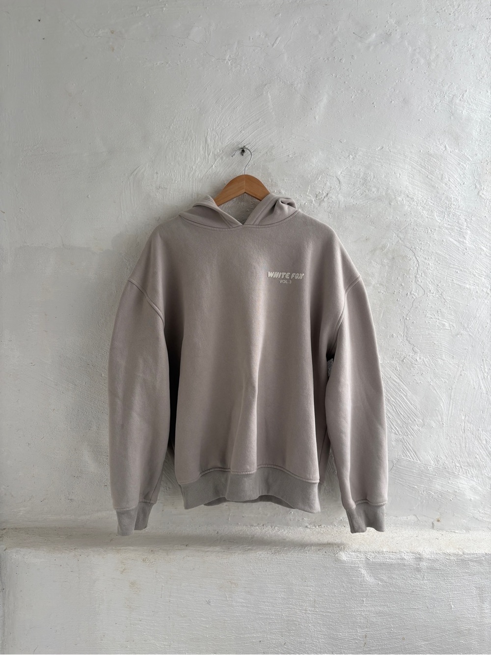 White fox boutique hooded sweatshirt